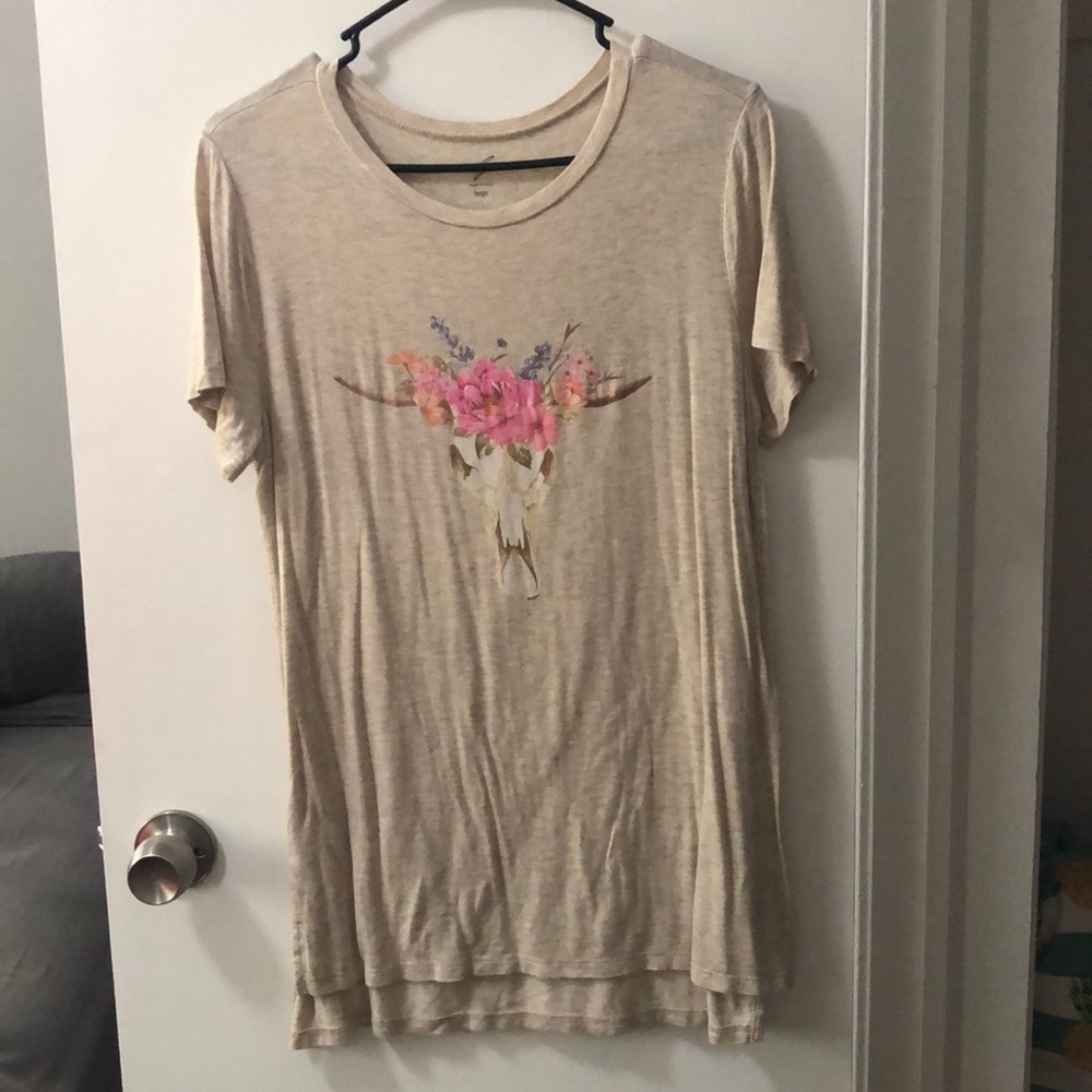 Graphic tee